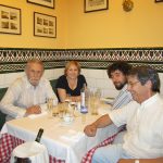 En el restaurante Casa Jacinto de Madrid, de izquierda a derecha: Manuel Álvarez Ortega, Encarna Molina, Germán Labrador y Juan Pastor