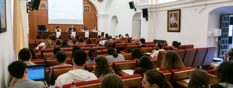 Expertos internacionales en literatura destacan la dimensión europea de la obra de Manuel Álvarez Ortega y reivindican recuperar su legado