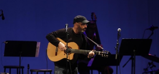 Luis Medina canta a Eduardo García