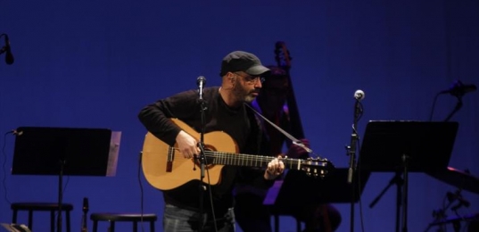 Luis Medina canta a Eduardo García